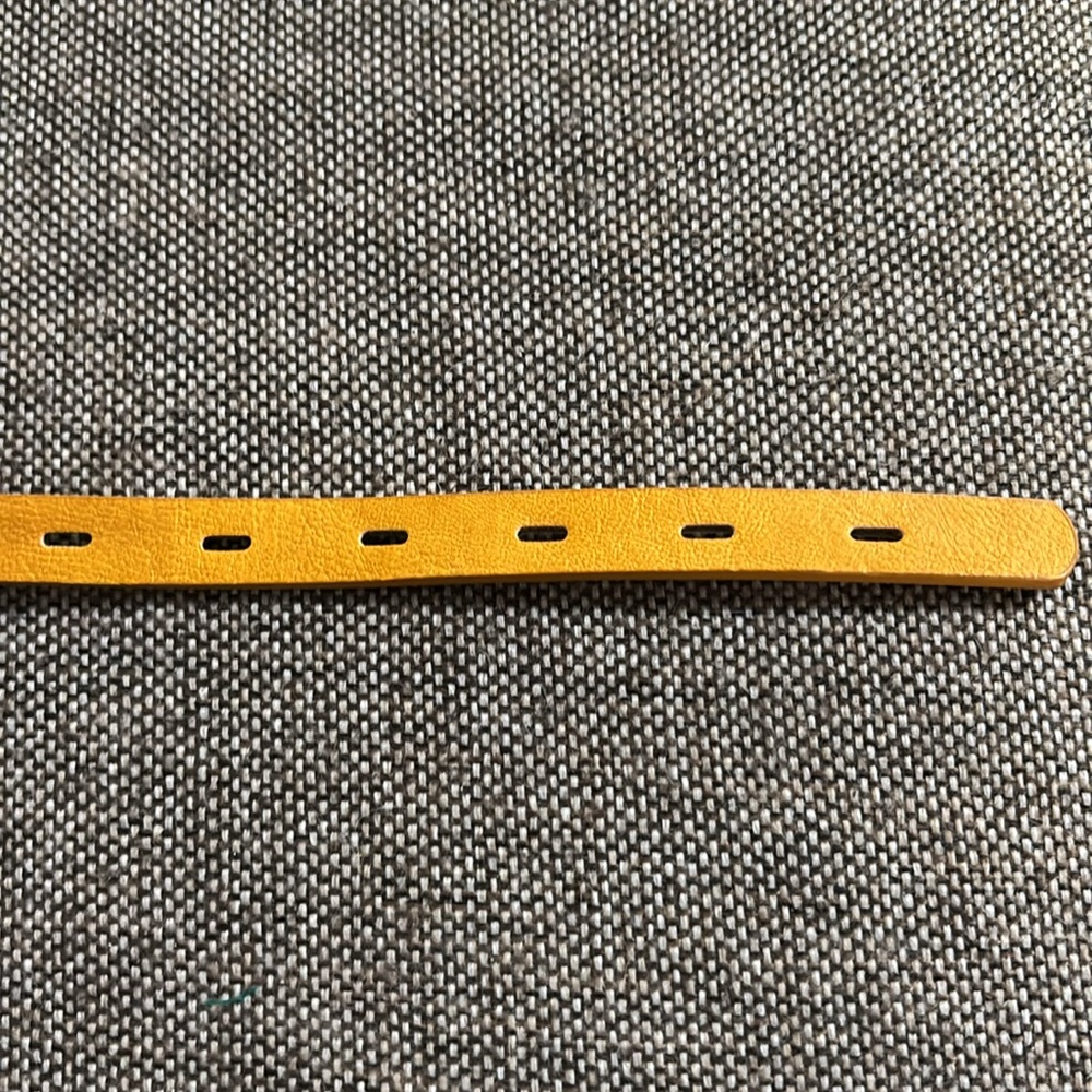 Anne Klein mustard yellow belt, size L/XL. - Picture 4 of 11